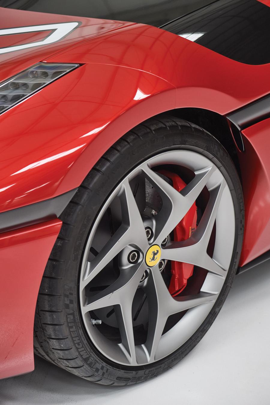 Колеса Ferrari SP30 2012 года  (фото 22 из 117)